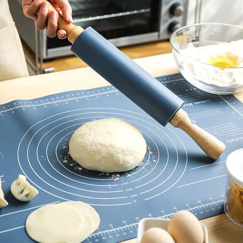 EasyBake Non-Slip Rolling Pin & Spacious Mat